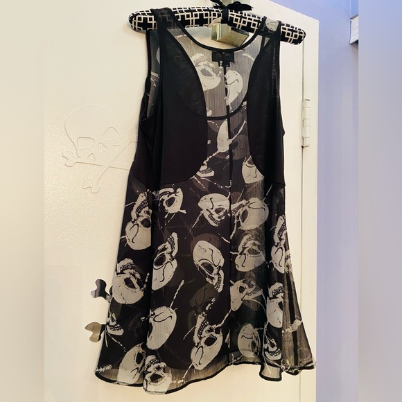 Royal bones sheer skull tank 💀 - Picture 2 of 3